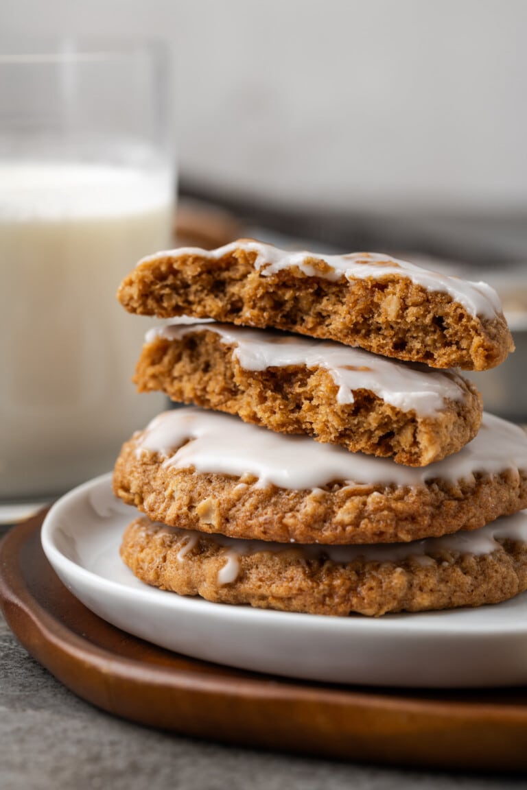 Iced oatmeal cookie